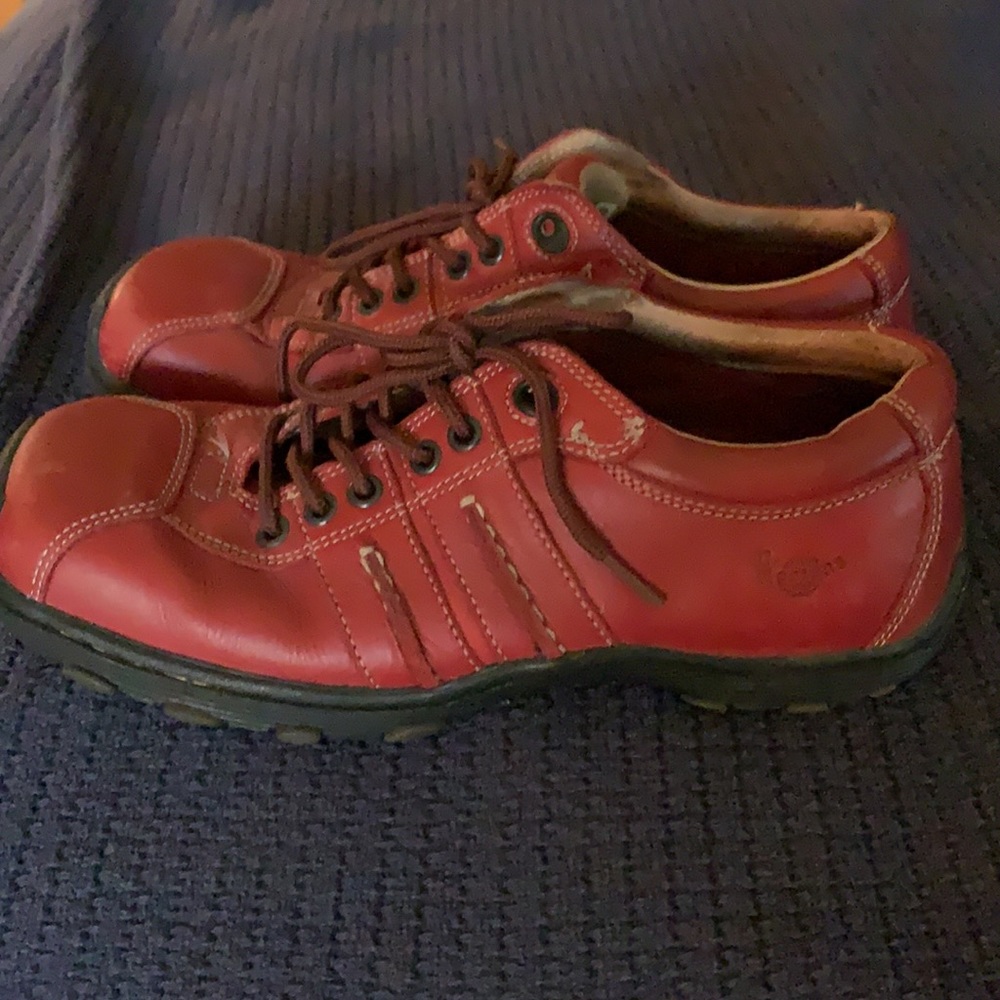 Red Dr. Martens Square-Toed Shoes sz 8